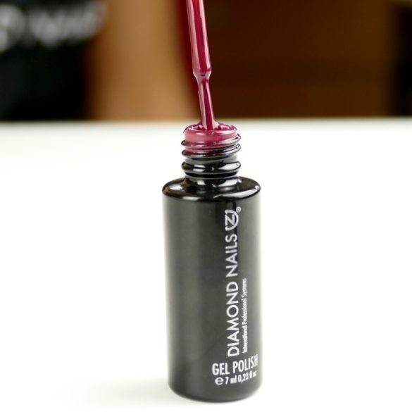 Gel Lac 4ml DN013 - Purpuriu Sidefat - Pensula nouă!