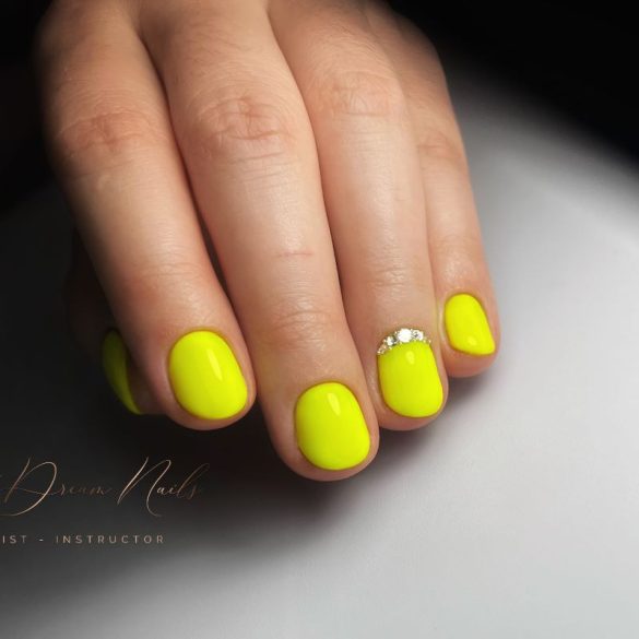 Gel Lac 4 ml - DN149 - Galben Neon - Pensula nouă!