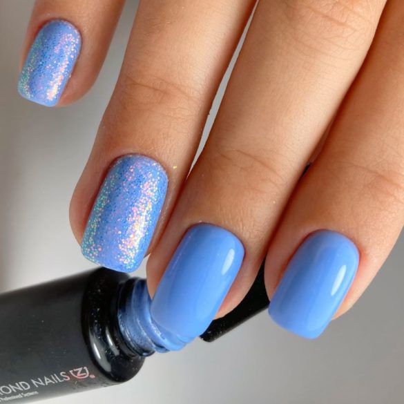Gel Lac - 4 ml DN129 - Albastru cristal - Pensula nouă!