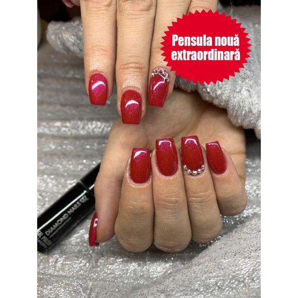 Gel Lac - 4 ml DN135 - Pink cu vibrații roșii - Pensula nouă!