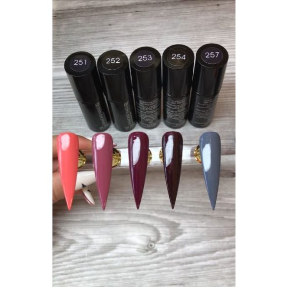 Gel Lac 4 ml - DN257 - Pensula nouă!