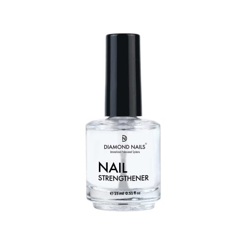 1. Intaritor unghii in ambalaj de 15ml de la Diamond Nails.