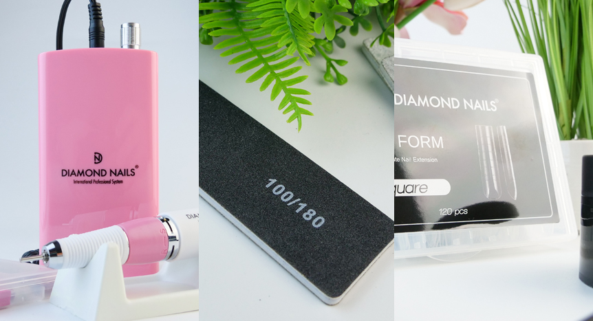 Unghii Tips: 7 Accesorii Banale care Fac Diferența