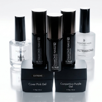 7 materiale Diamond Nails la care nu merita sa faci economie